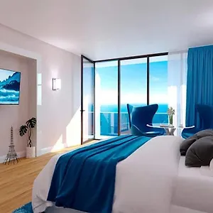 شقة Luxury, باتومي